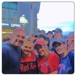 Meet your Posher, Danielle